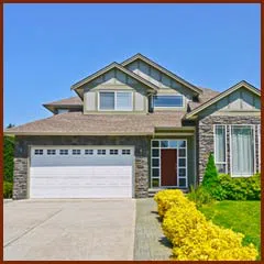 5 Star Garage Door Warwick, RI 401-335-0013 - side-residential-07m